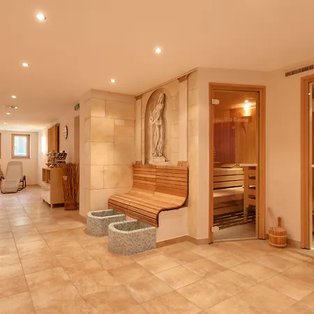 Отель Nova Гашум